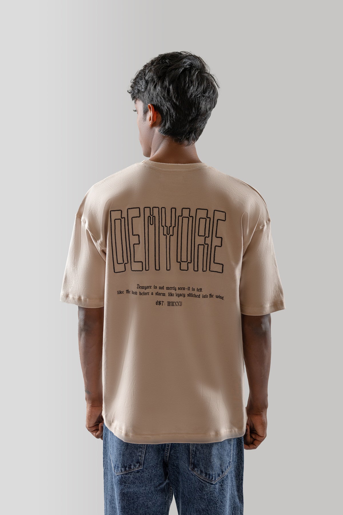 DEMYORE half sleeve Legacy Oversized T-Shirt