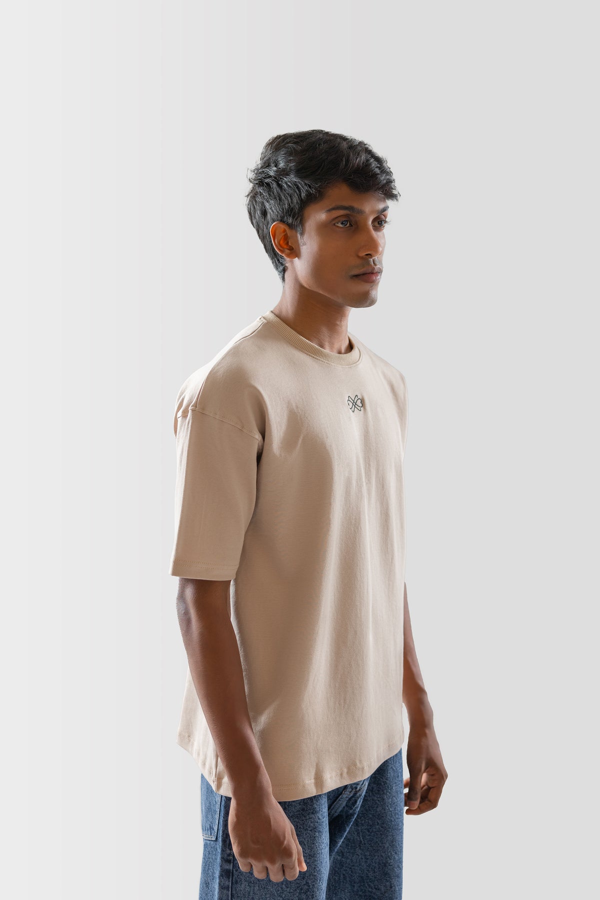 DEMYORE half sleeve Legacy Oversized T-Shirt
